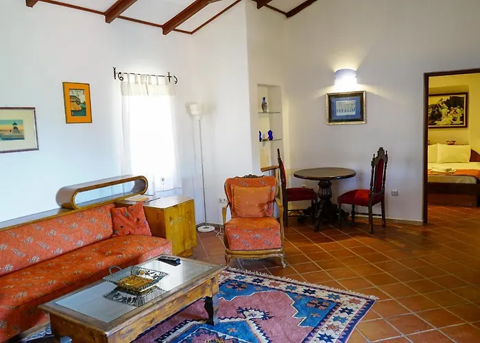 Sato Triopia Butik 达特恰