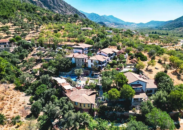 Sato Triopia Butik 酒店 3*